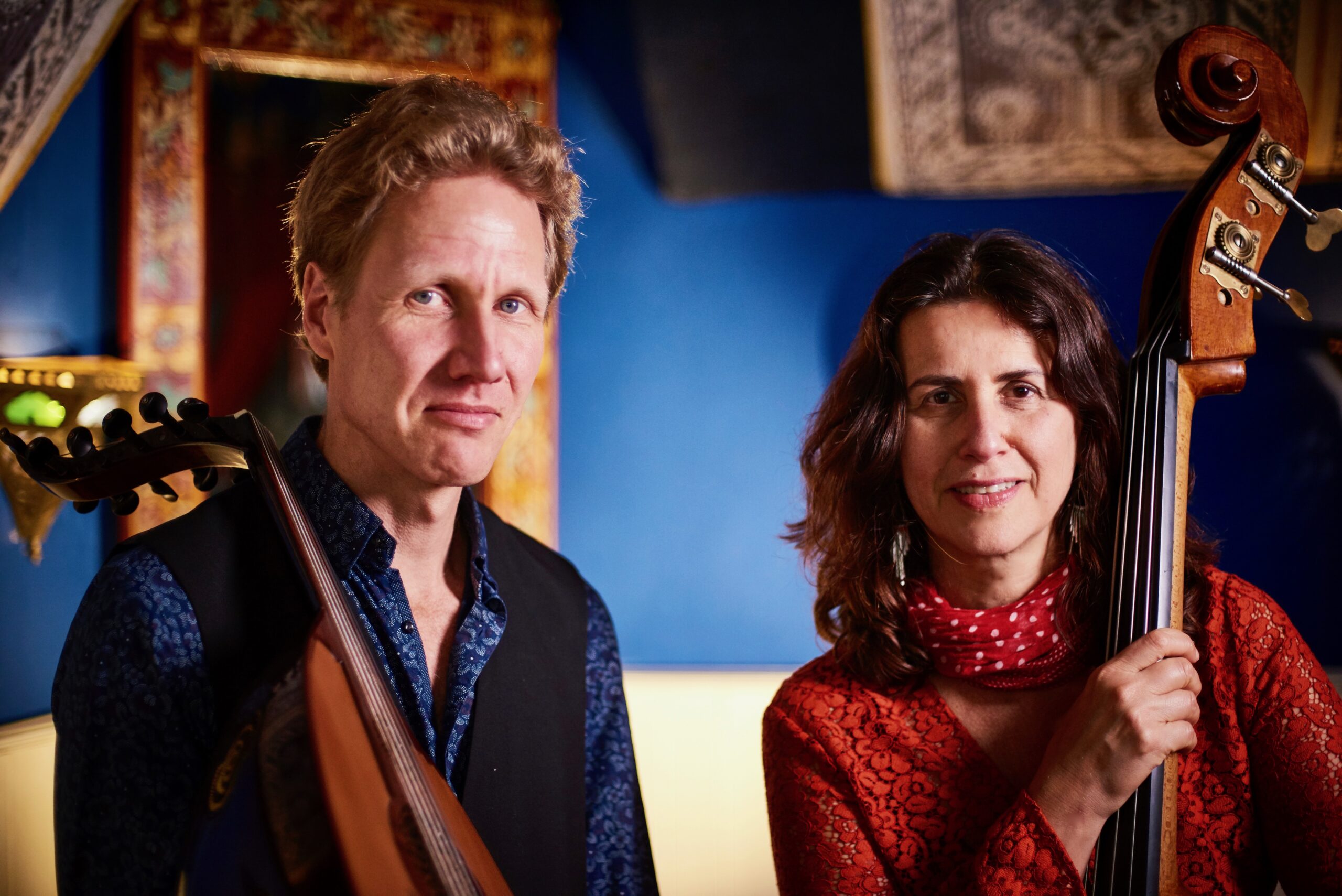 Eastern Strings live performance with oud and double bass